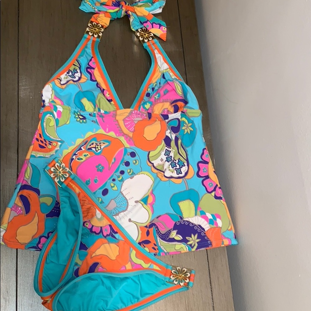 💓GUC Trina Tuck Tankini Top and matching bottom💓